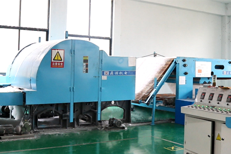 鼎諾機電全自動(dòng)被褥生產(chǎn)線(xiàn)